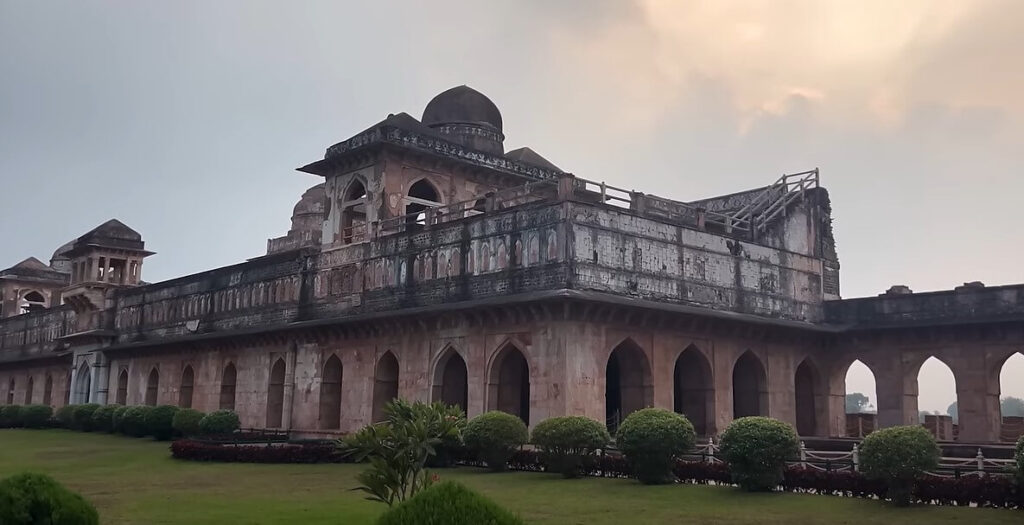 Jahaz Mahal - Mandu Place to Visit