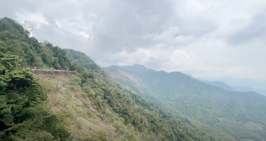 Lakkidi View Point Wayand - Wayanad Tourist Places